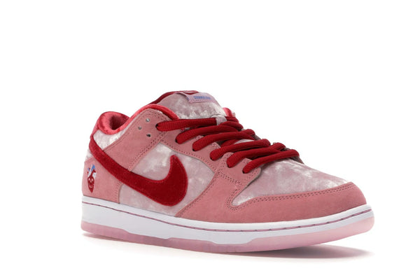 Nike SB Dunk Low StrangeLove Skateboards