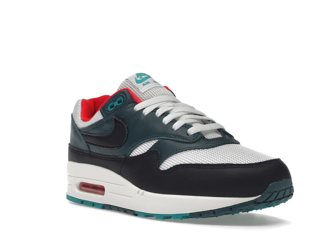 Nike Air Max 1 LeBron James Liverpool F.C. - vue secondaire A