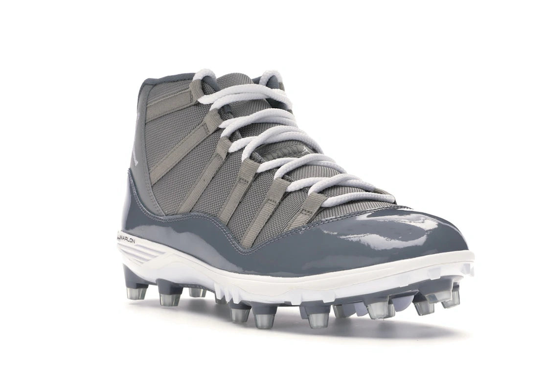 Jordan 11 Retro Cleat Cool Grey - vue secondaire A