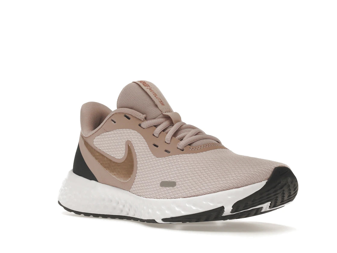 Nike Revolution 5 Barely Rose (Women's) - vue secondaire A