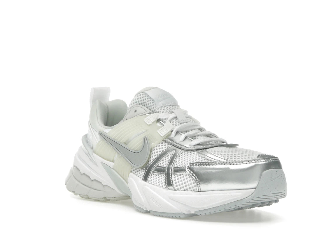Nike V2K Run Metallic Silver White (Women's) - vue secondaire A