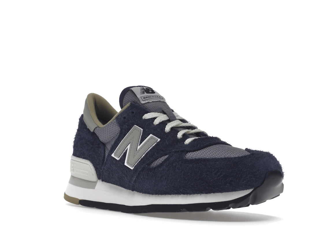 New Balance 990v1 Carhartt WIP MiUSA Dark Navy - vue secondaire A