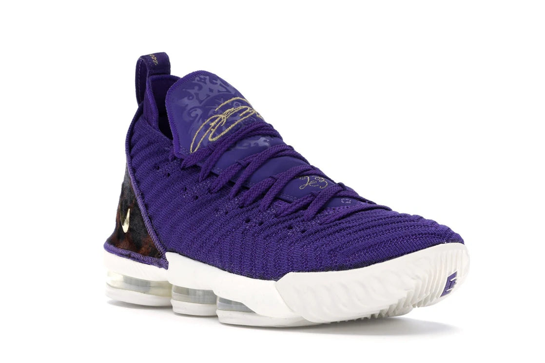 Nike LeBron 16 King Court Purple - vue secondaire A