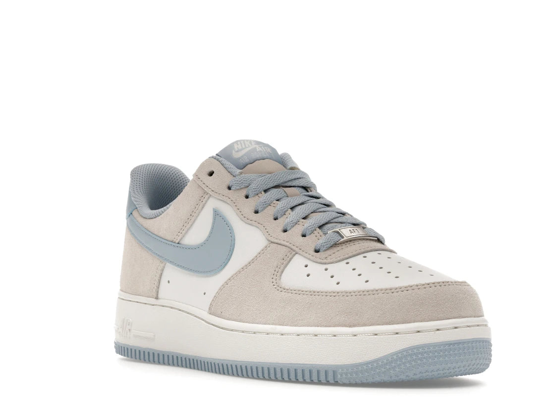Nike Air Force 1 Low '07 LV8 Light Bone Light Armory Blue - vue secondaire A