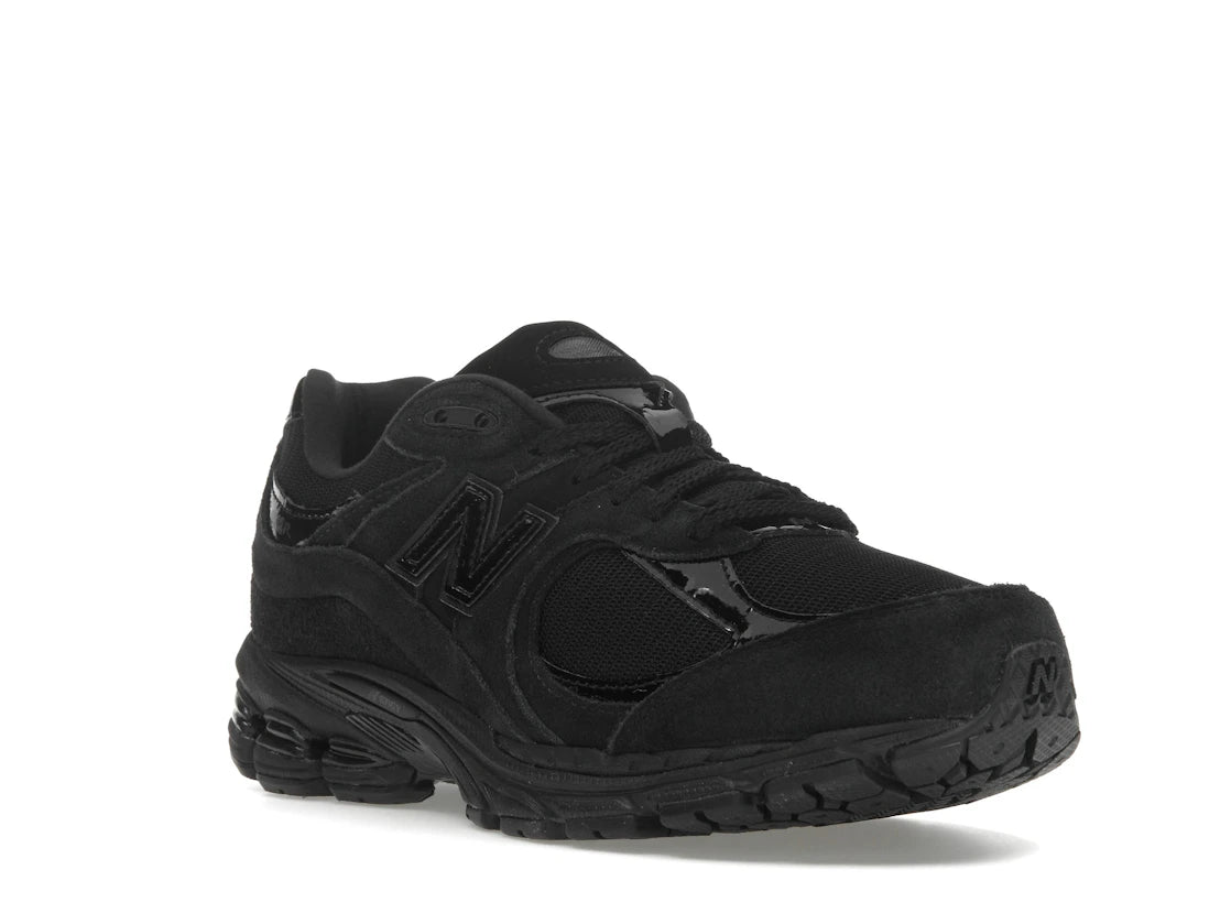 New Balance 2002R Triple Black - vue secondaire A
