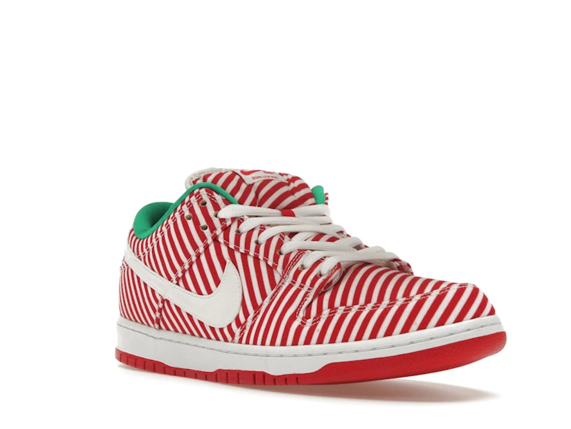 Nike SB Dunk Low Candy Cane - vue secondaire A