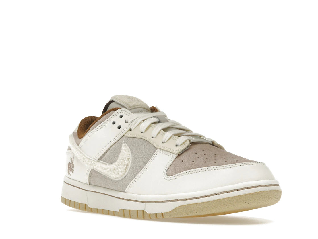 Nike Dunk Low Retro PRM Year of the Rabbit Fossil Stone (2023) - vue secondaire A