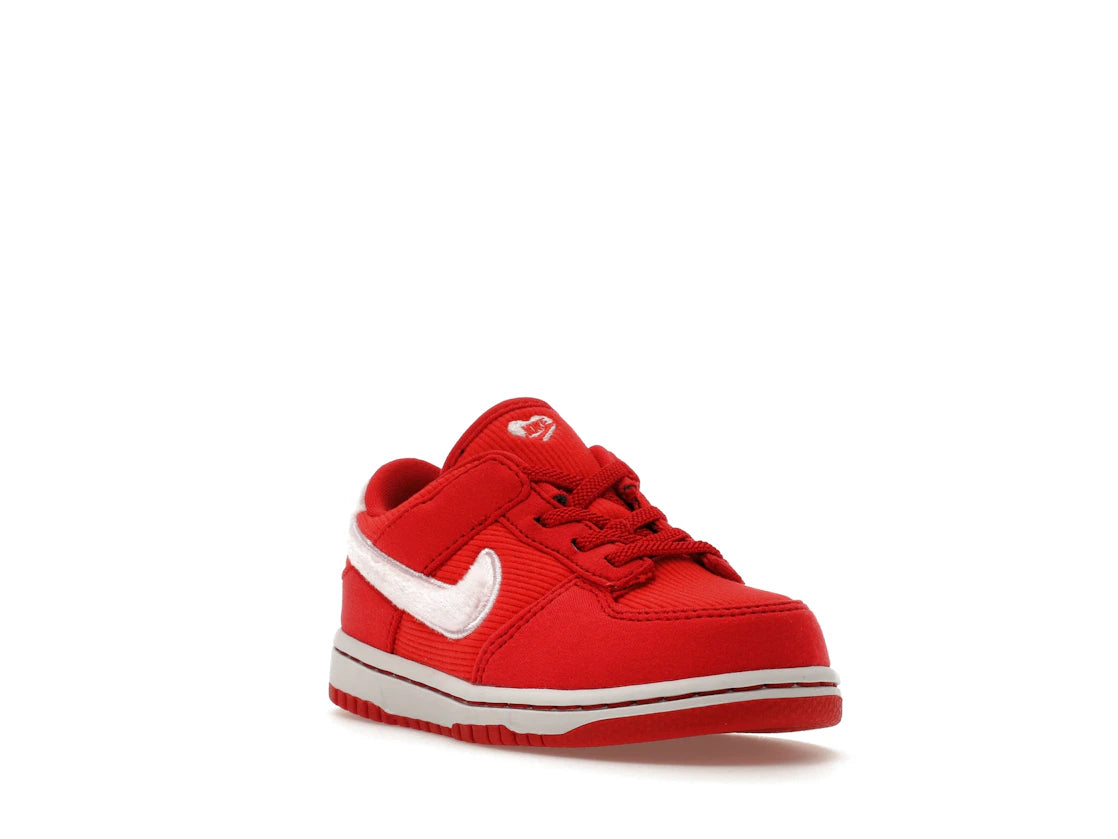 Nike Dunk Low Valentine's Day (2024) (TD) - vue secondaire A