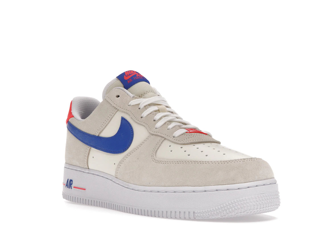 Nike Air Force 1 Low '07 LV8 Coconut Milk Hyper Royal - vue secondaire A