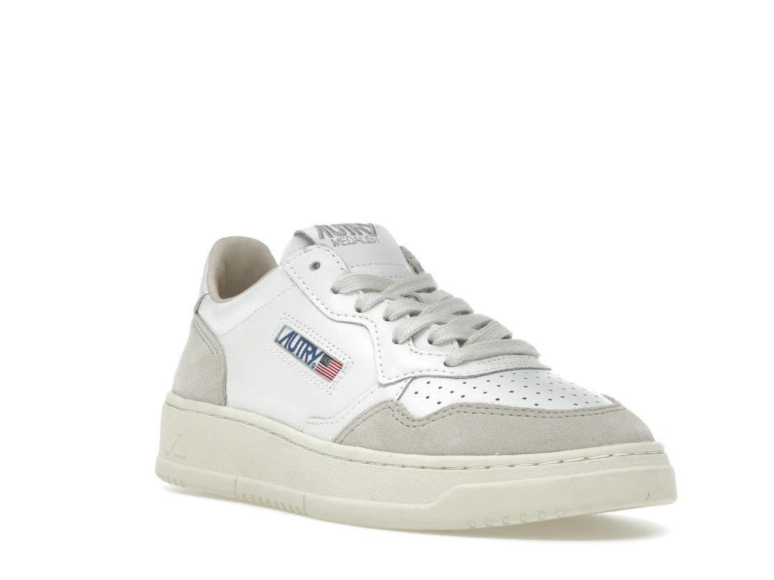 Autry Medalist Leather Low White Beige Suede (Women's) - vue secondaire A