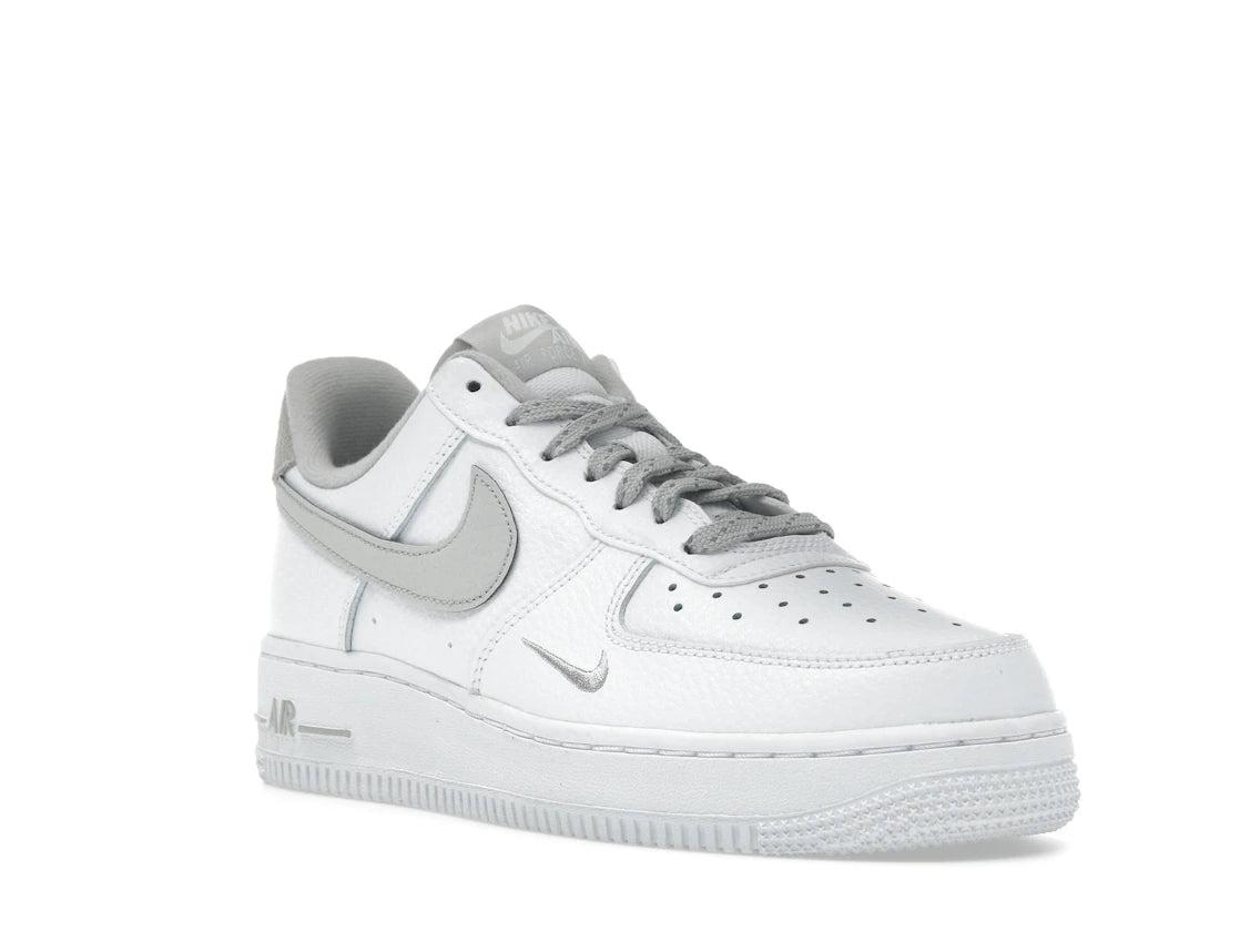Nike Air Force 1 Low '07 White Light Iron Ore Reflective Swoosh - vue secondaire A