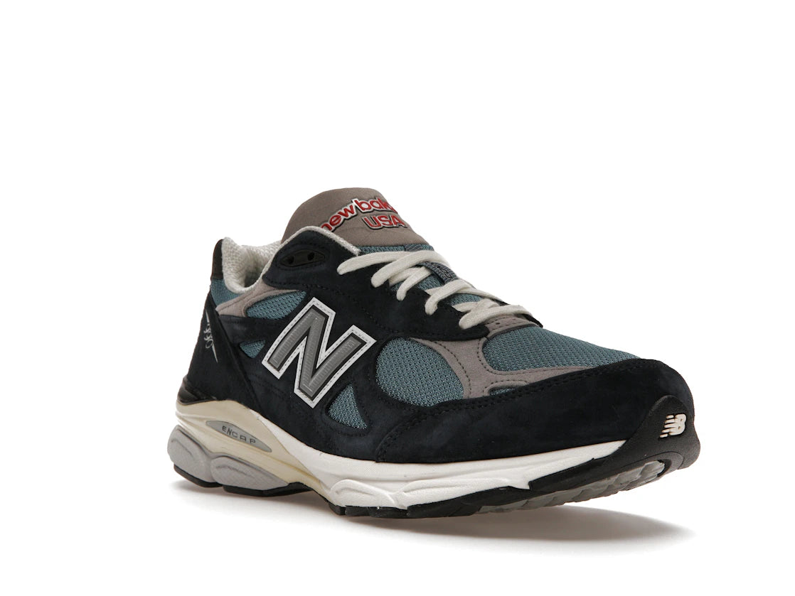 New Balance 990v3 MiUSA Teddy Santis Navy Castlerock - vue secondaire A
