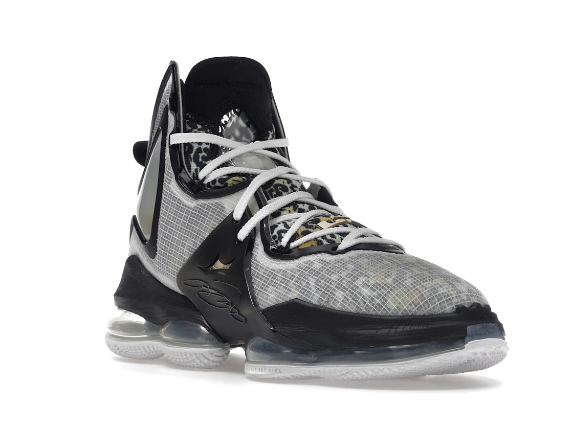 Nike LeBron 19 Royalty - vue secondaire A