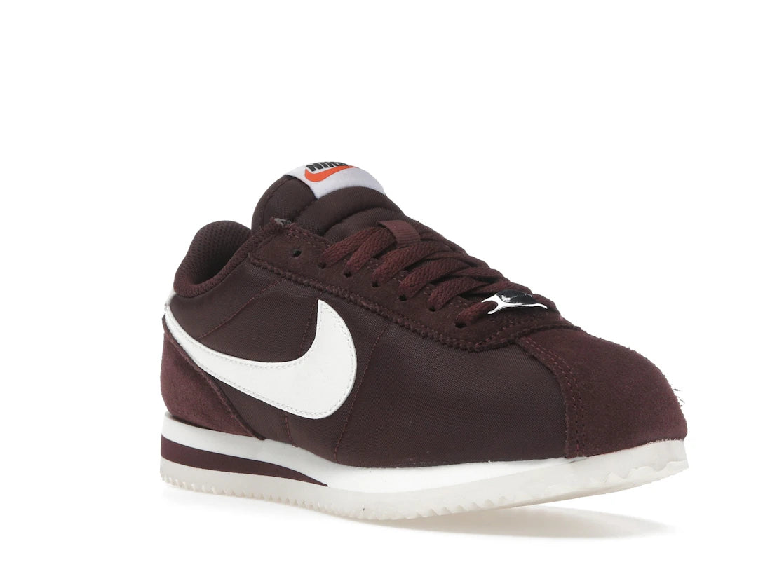 Nike Cortez Textile Burgundy Crush Sail (Women's) - vue secondaire A