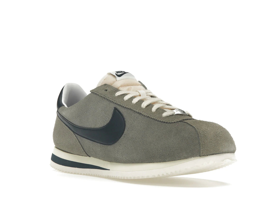 Nike Cortez size? Exclusive Grey - vue secondaire A