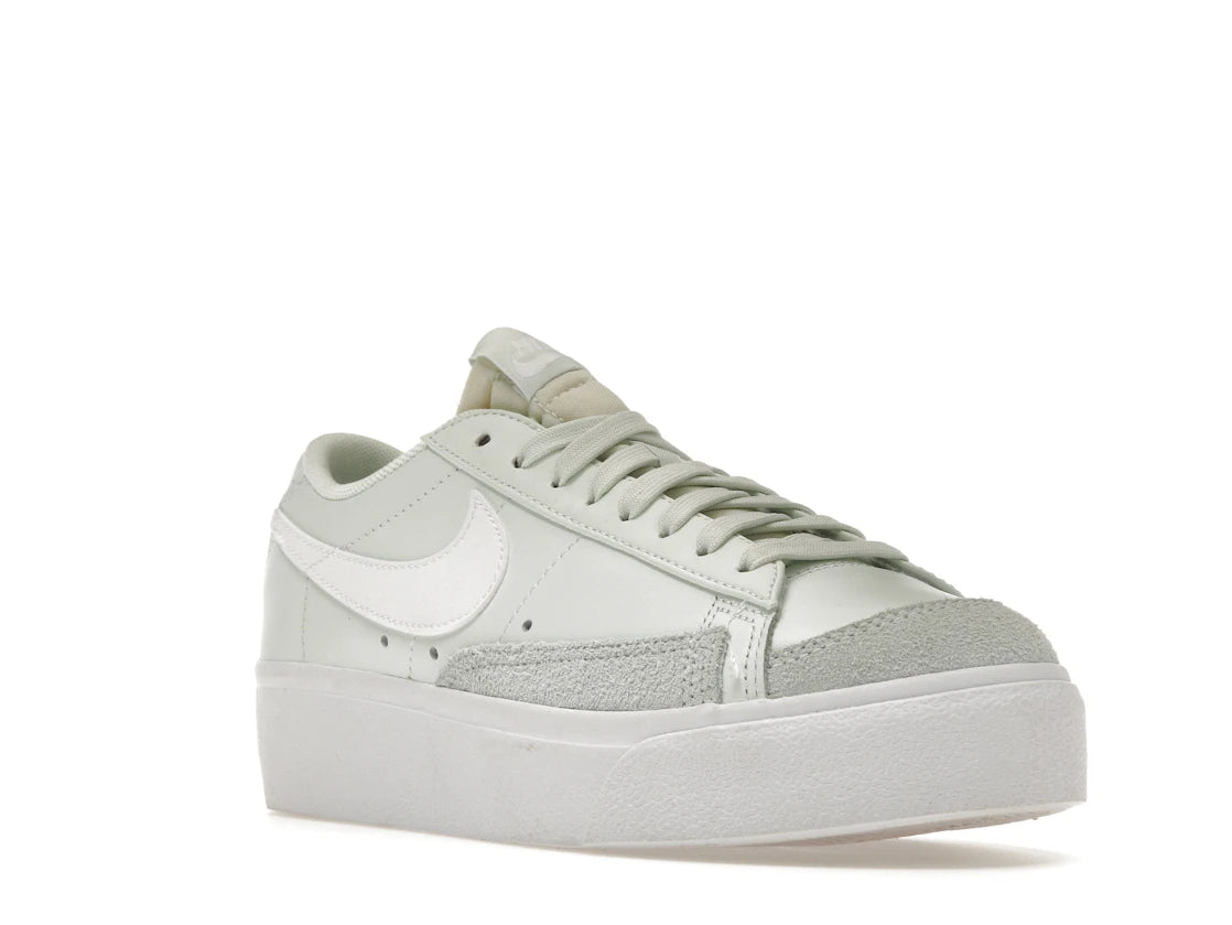 Nike Blazer Low Platform Barely Green (Women's) - vue secondaire A