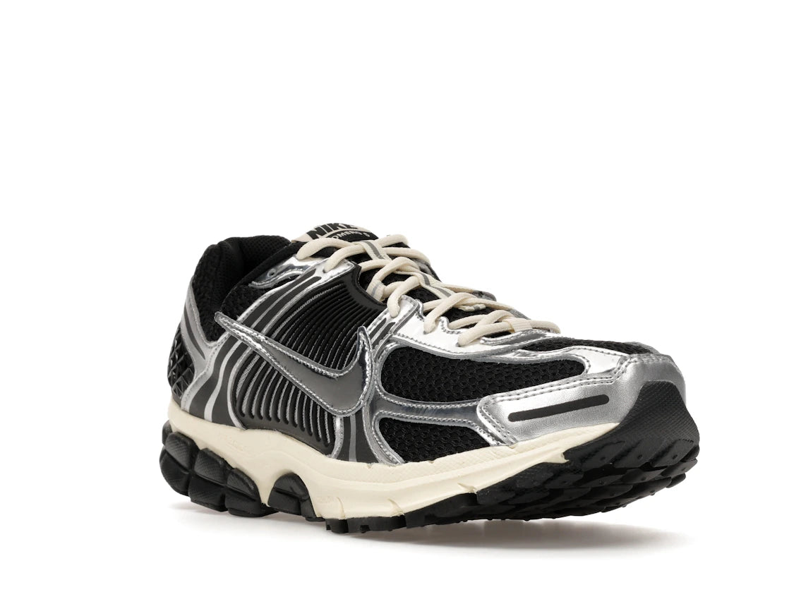 Nike Zoom Vomero 5 Black Metallic Silver Coconut Milk Chrome - vue secondaire A