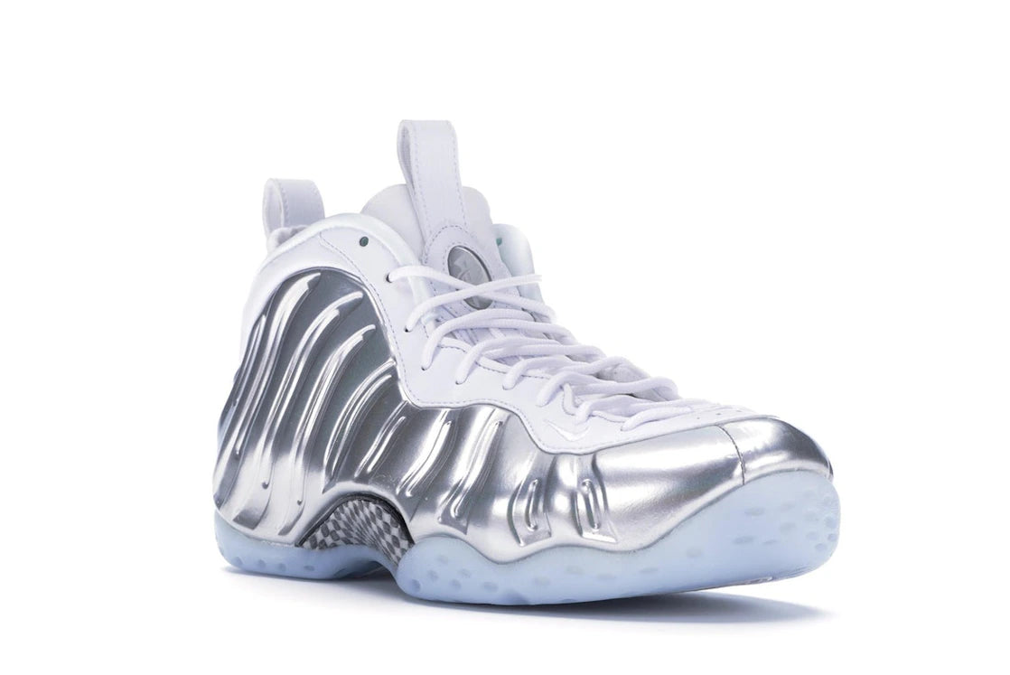Nike Air Foamposite One Chrome White (Women's) - vue secondaire A