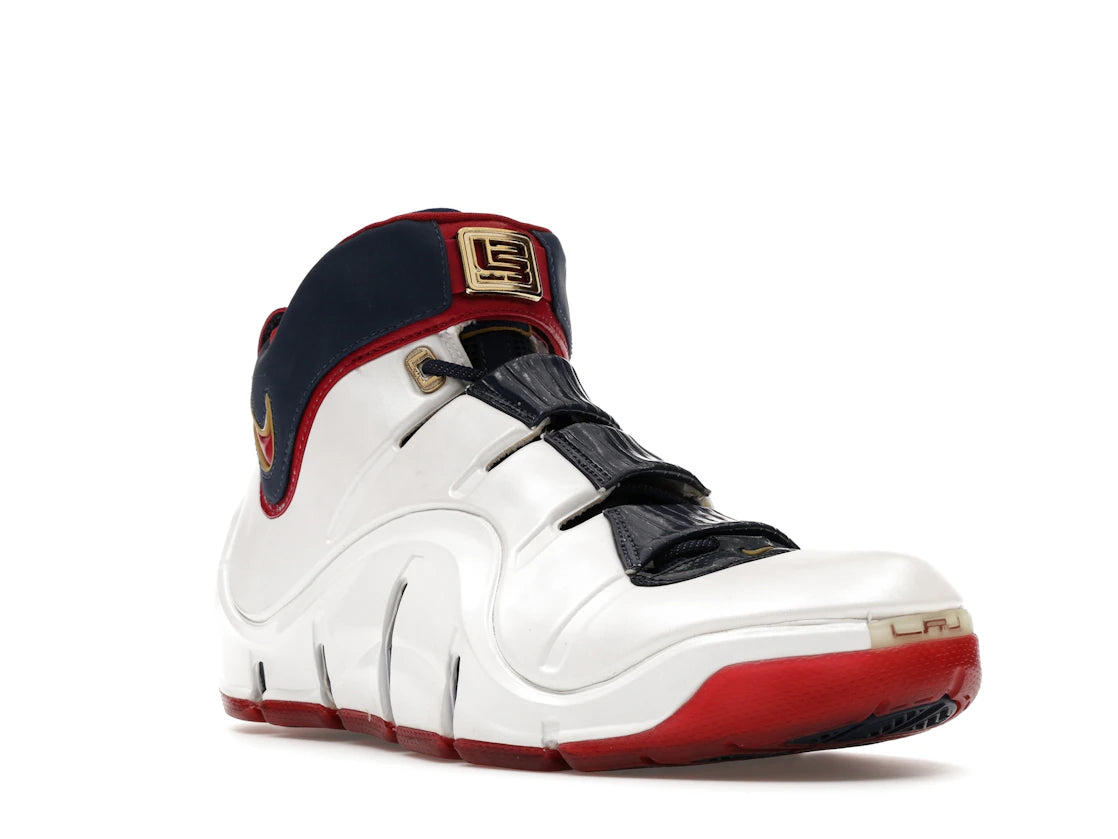 Nike LeBron 4 Playoffs - vue secondaire A