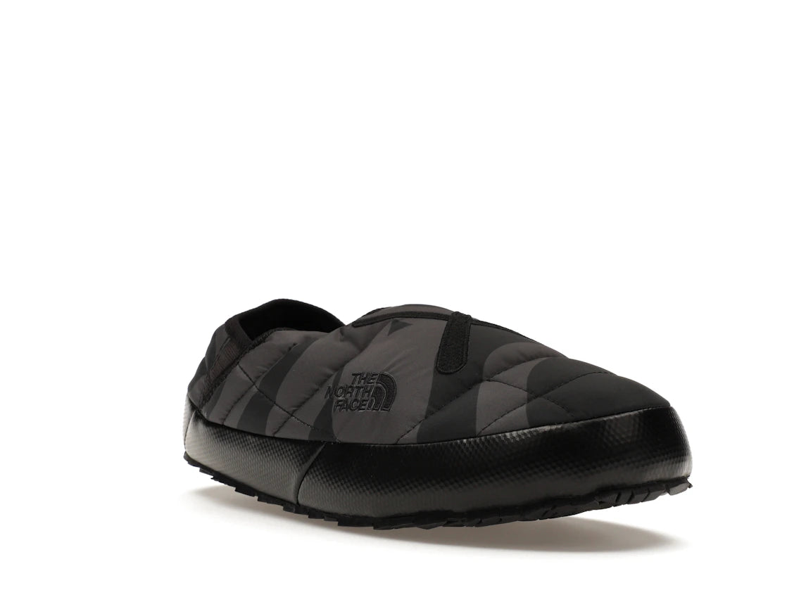 The North Face ThermoBall Traction Mule VP KAWS Black Print - vue secondaire A