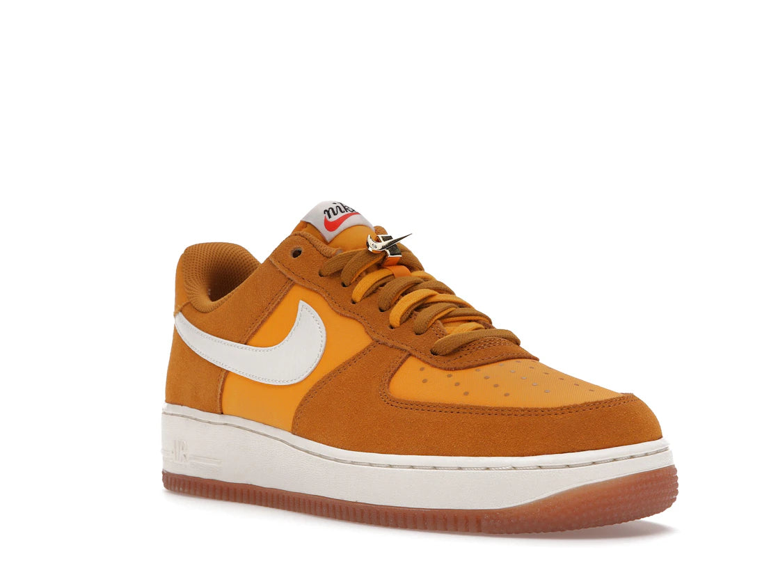 Nike Air Force 1 Low '07 First Use University Gold (Women's) - vue secondaire A
