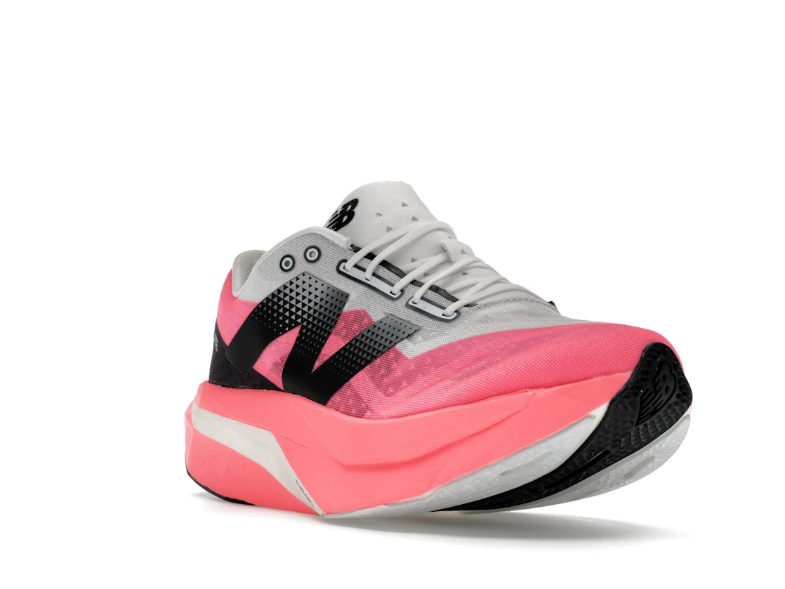 New Balance FuelCell SuperComp Elite v4 Ultra Pink White Black - vue secondaire A