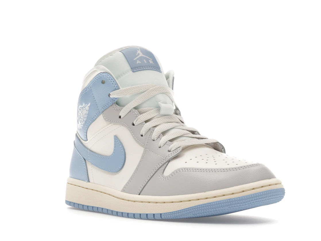 Jordan 1 Mid Psychic Blue Sail Coconut Milk (Women's) - vue secondaire A