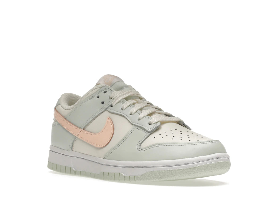Nike Dunk Low Barely Green (Women's) - vue secondaire A