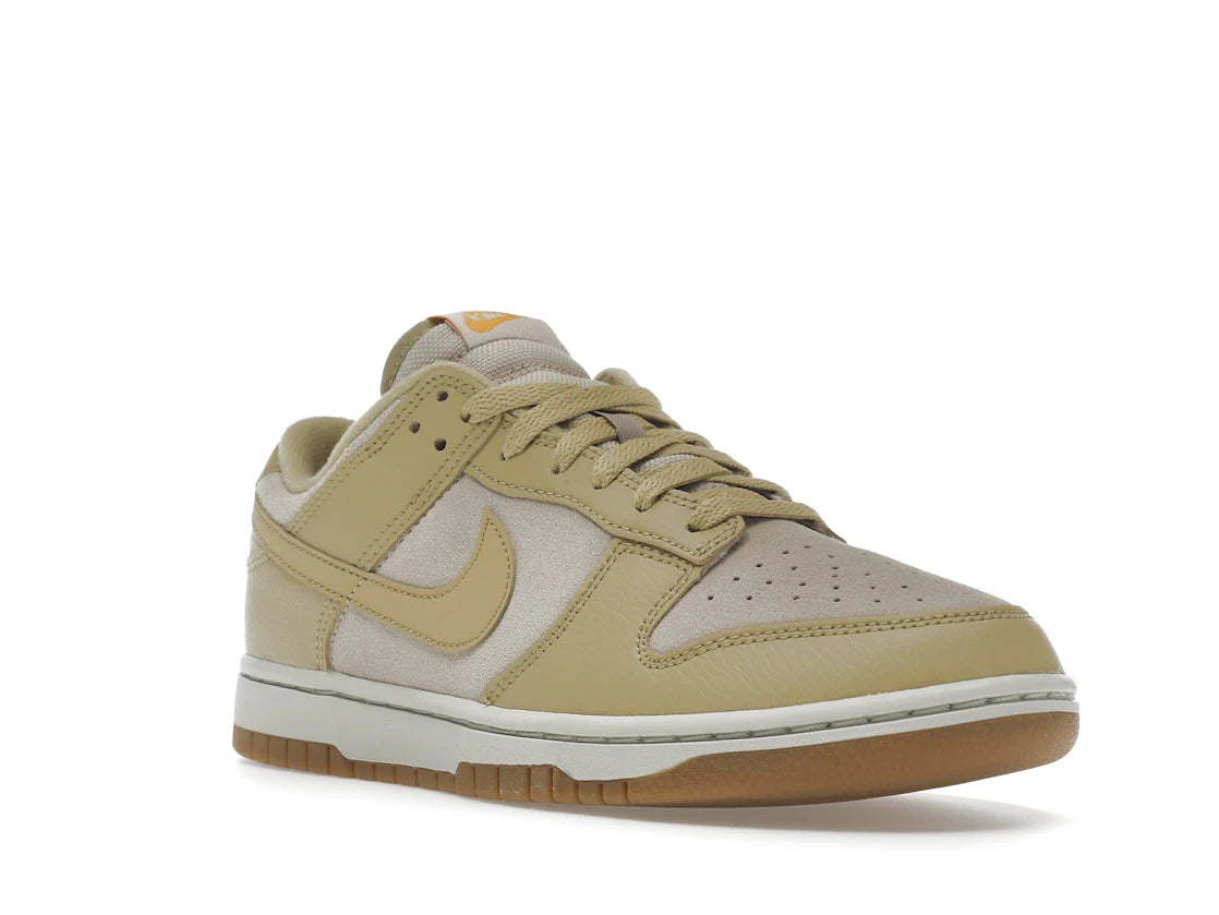 Nike Dunk Low Khaki Suede Gum - vue secondaire A
