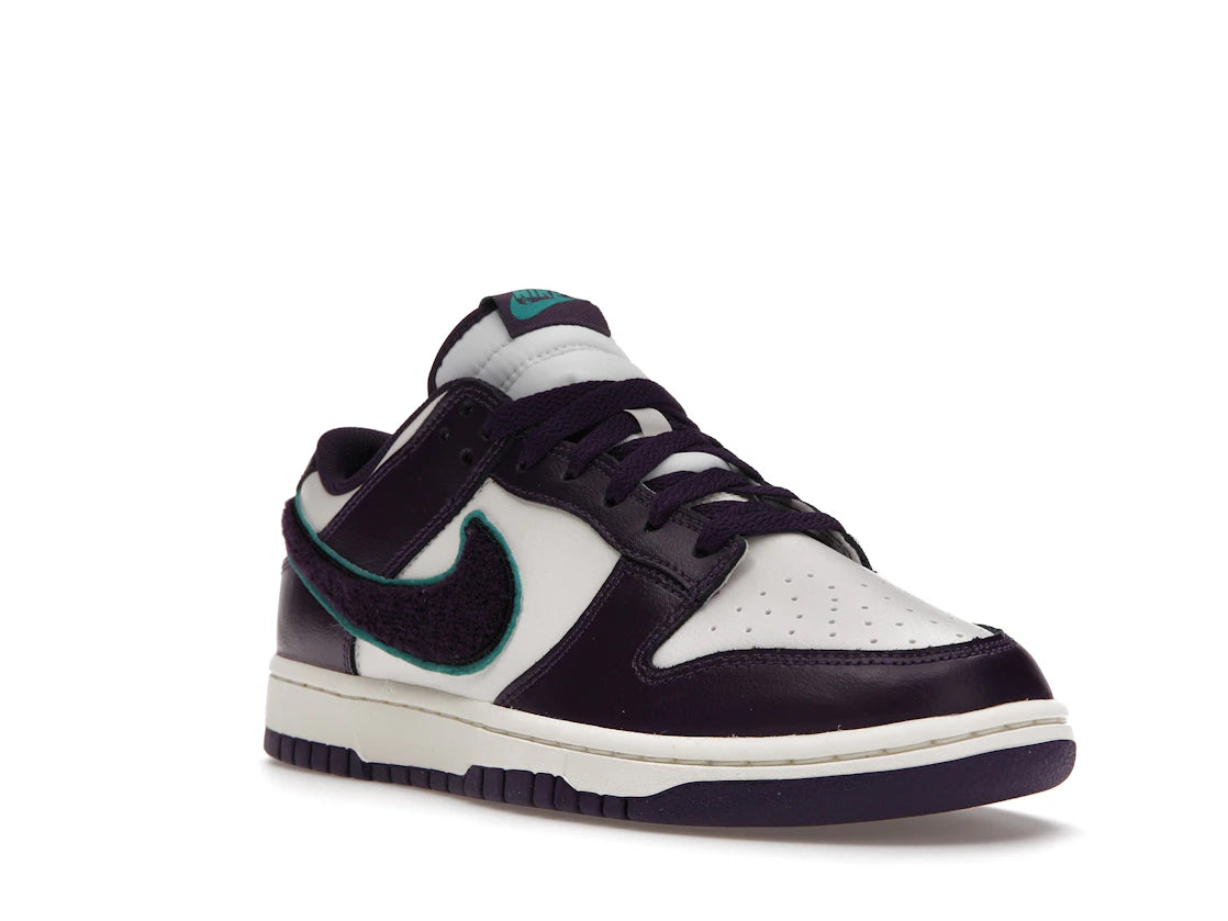 Nike Dunk Low Chenille Swoosh Sail Grand Purple - vue secondaire A