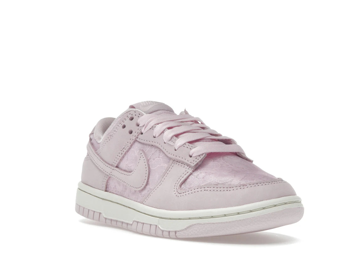 Nike Dunk Low Regal Pink (Women's) - vue secondaire A