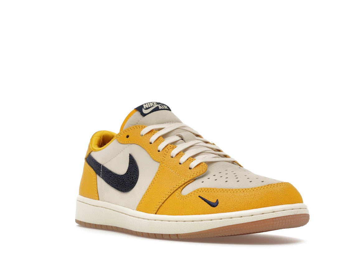 Jordan 1 Retro Low OG Michigan PE (2023) - vue secondaire A