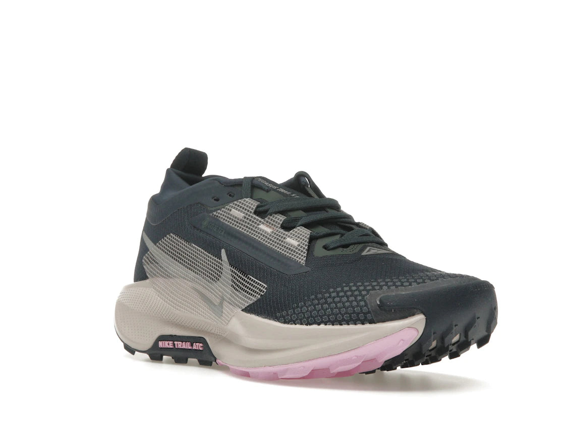 Nike React Pegasus Trail 5 Gore-Tex Armory Navy Vintage Green Platinum Violet (Women's) - vue secondaire A