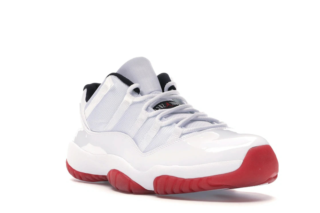 Jordan 11 Retro Low White Red (2012) - vue secondaire A
