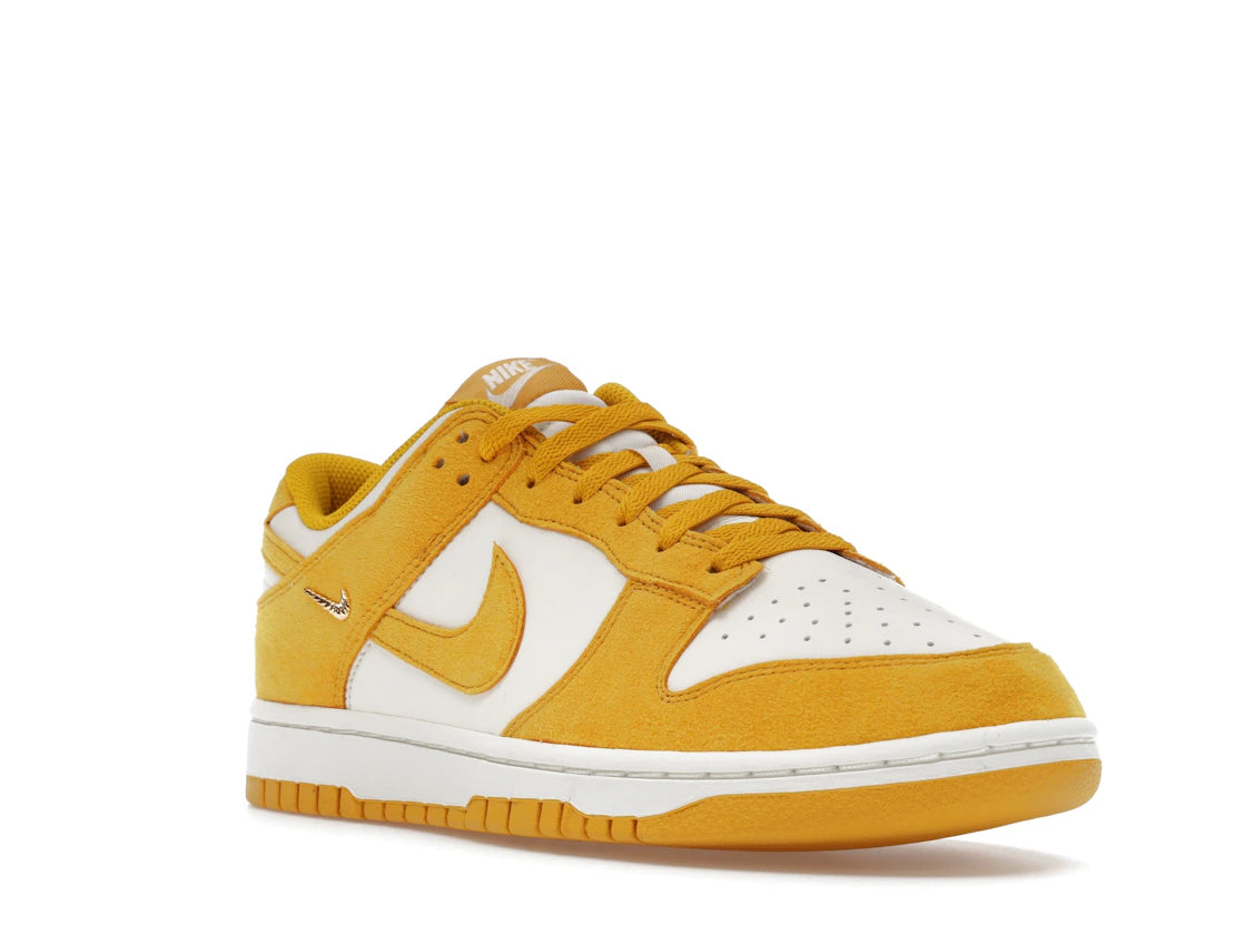 Nike Dunk Low Dark Sulfur Gold Mini Swoosh (Women's) - vue secondaire A