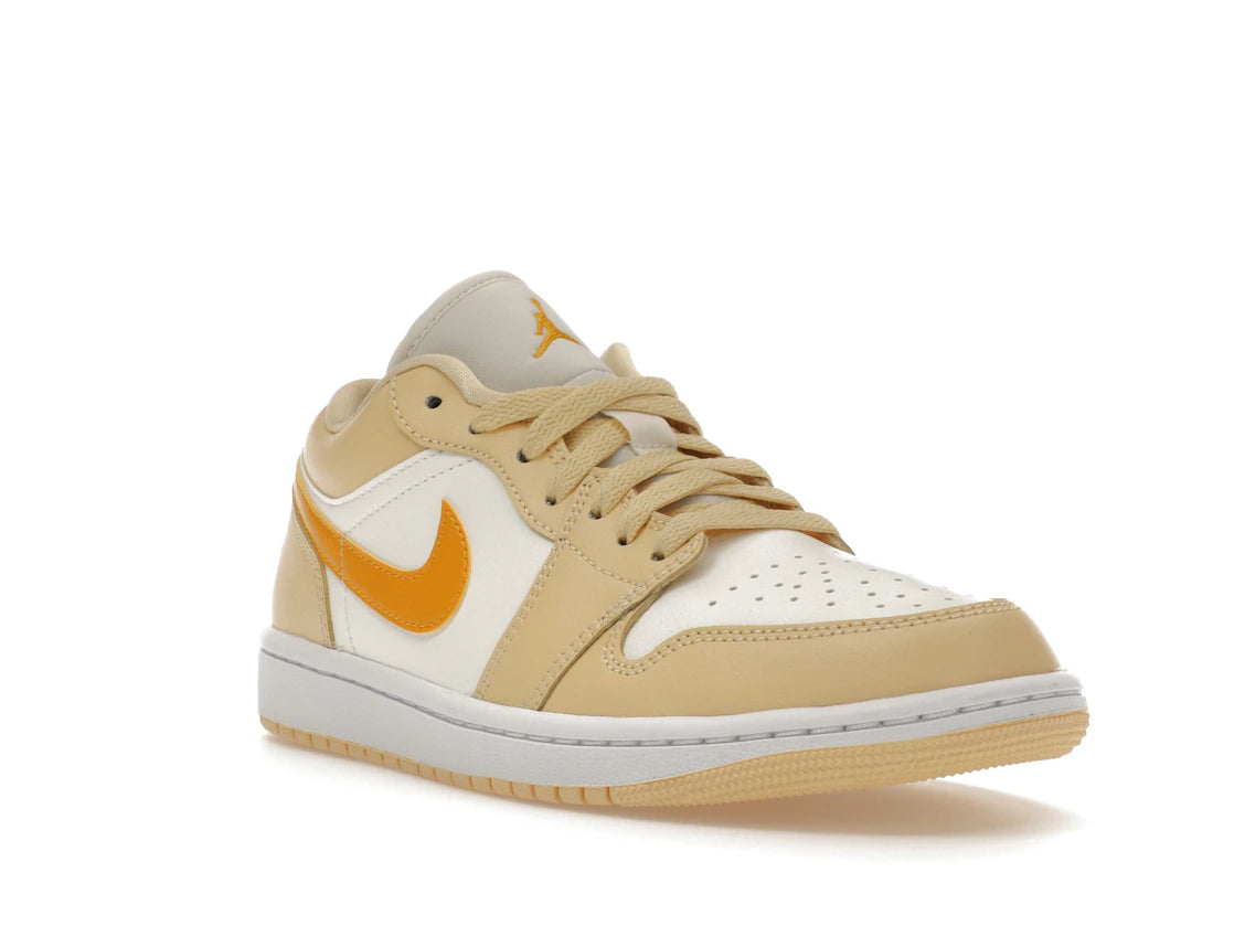Jordan 1 Low Sail Yellow Ochre (Women's) - vue secondaire A