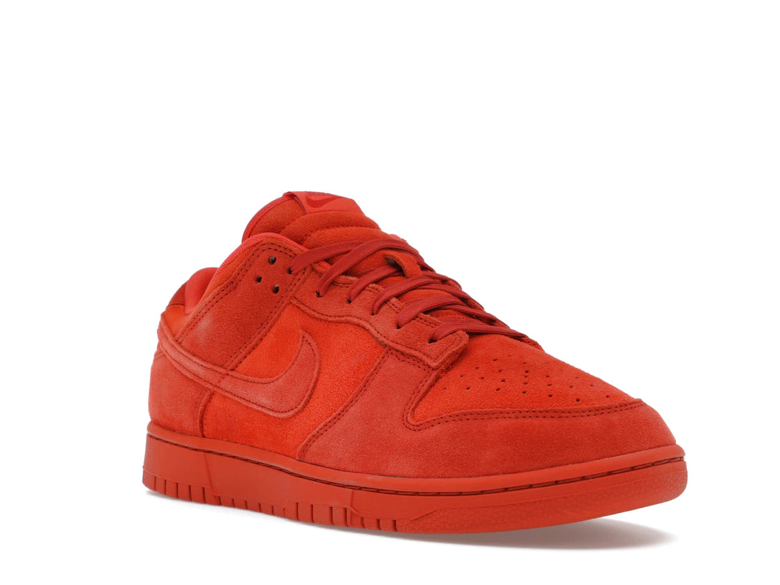 Nike Dunk Low SE Valley Of Fire (Women's) - vue secondaire A