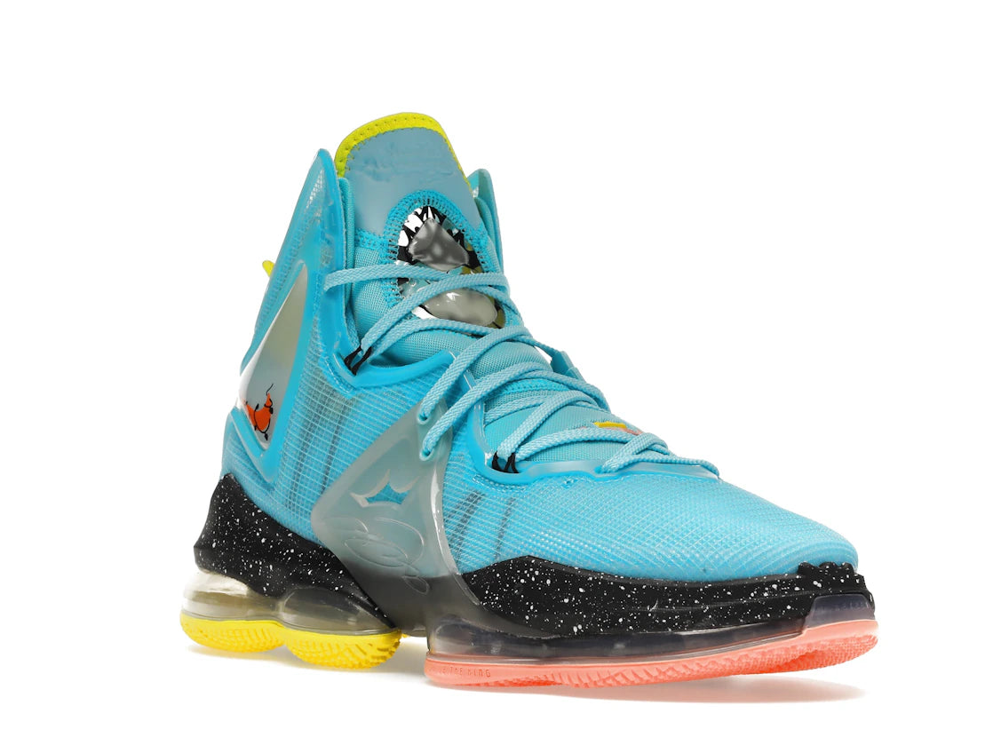 Nike LeBron 19 Christmas - vue secondaire A