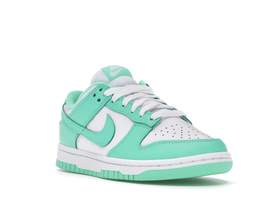 Nike Dunk Low Green Glow (Women's) - vue secondaire A