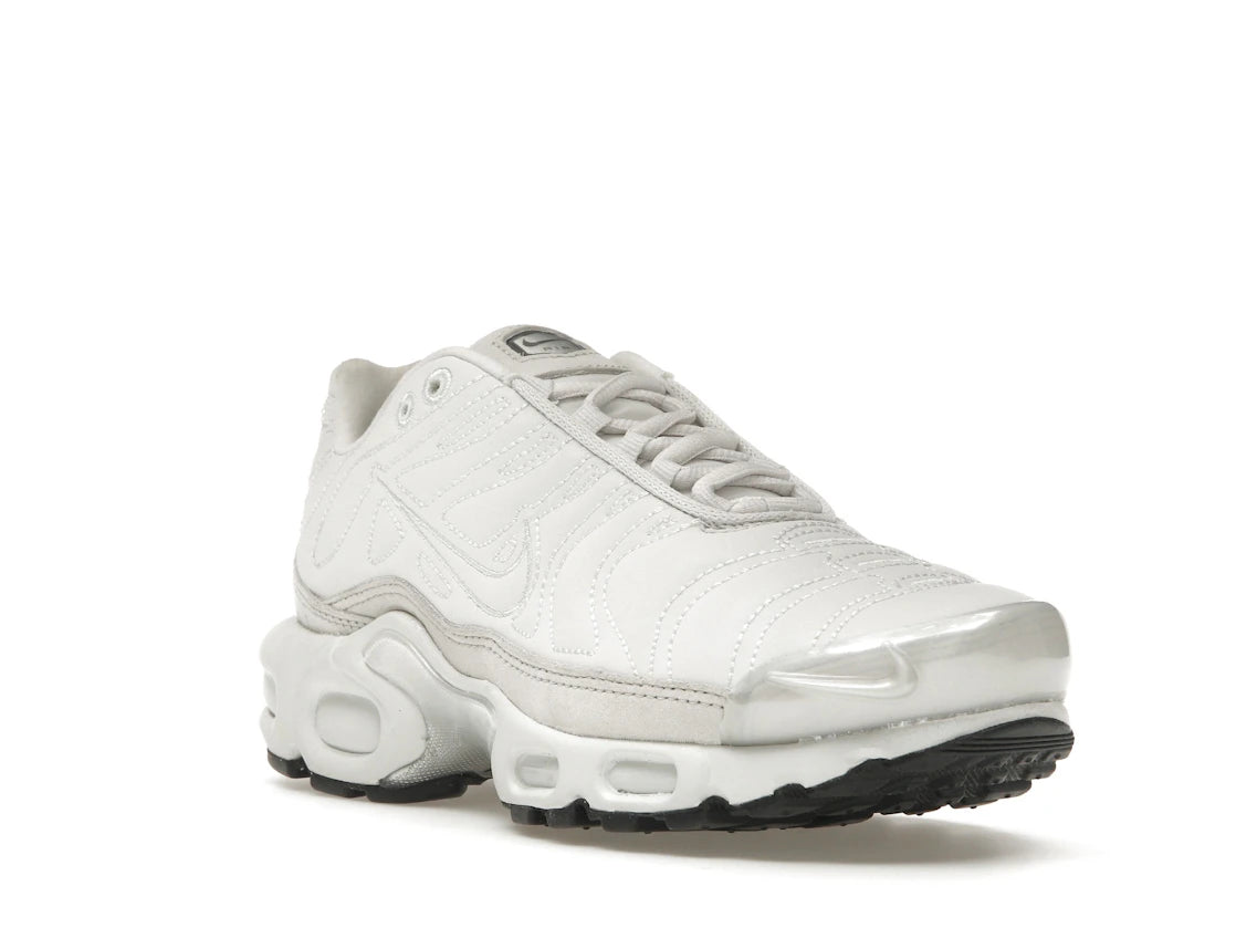 Nike Air Max Plus Platinum Tint (Women's) - vue secondaire A