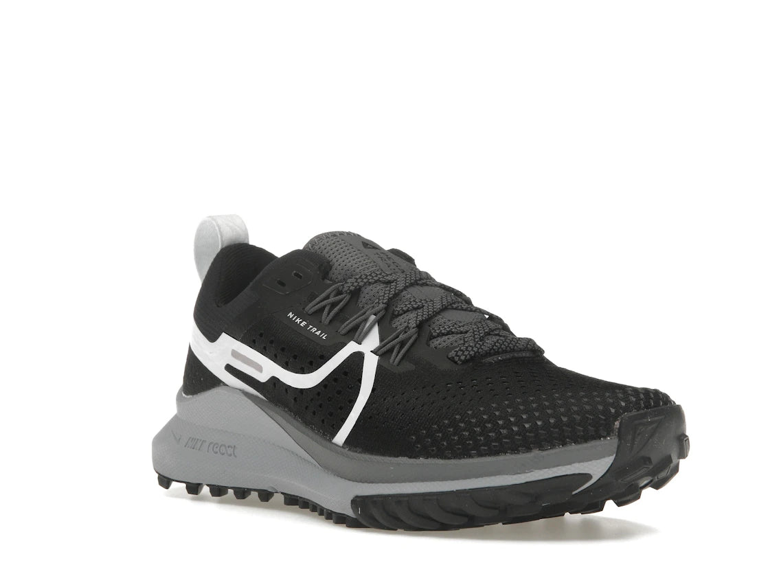 Nike React Pegasus Trail 4 Black Dark Grey (Women's) - vue secondaire A