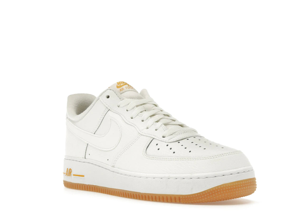 Nike Air Force 1 Low '07 White University Gold Gum - vue secondaire A