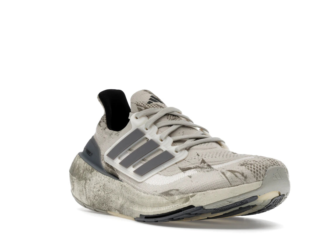 adidas Ultra Boost Light Worn-Out - vue secondaire A