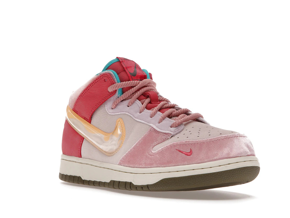 Nike Dunk Mid Social Status Free Lunch Strawberry Milk - vue secondaire A