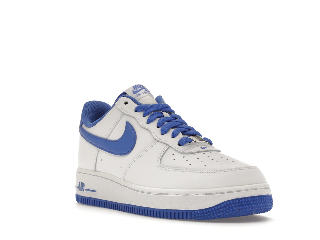 Nike Air Force 1 Low '07 Medium Blue - vue secondaire A