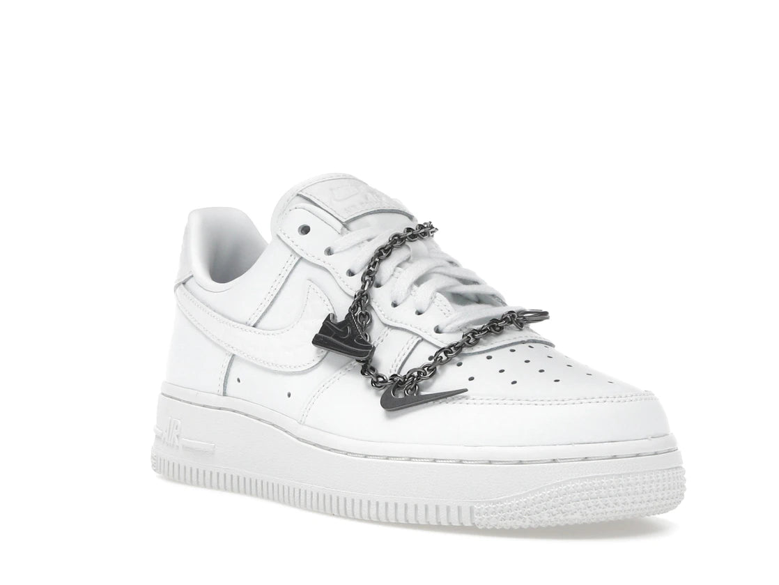 Nike Air Force 1 '07 Low Summit White Mini Charm (Women's) - vue secondaire A