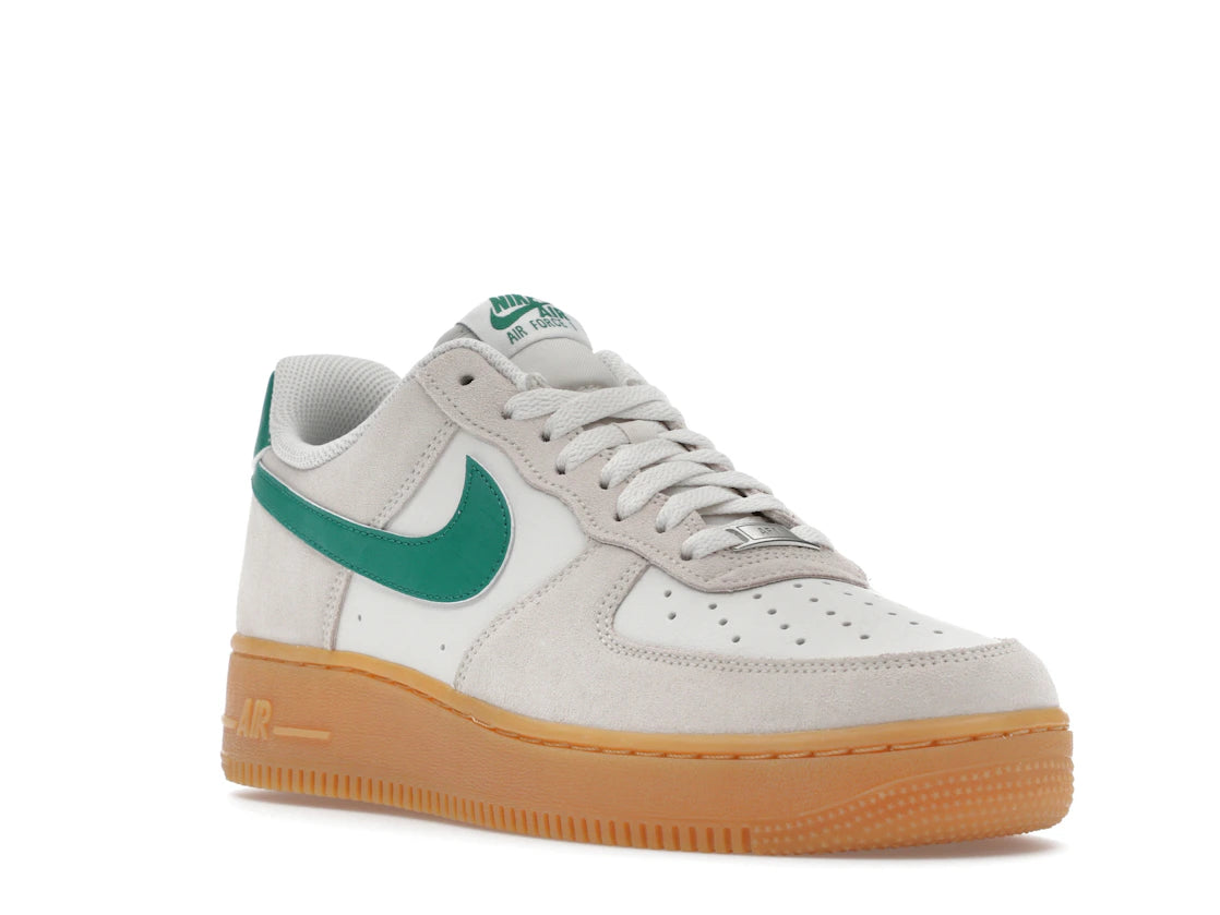 Nike Air Force 1 Low '07 LV8 Phantom Malachite Gum - vue secondaire A