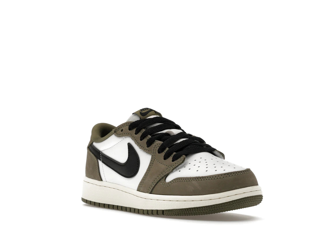 Jordan 1 Retro Low OG Medium Olive (GS) - vue secondaire A