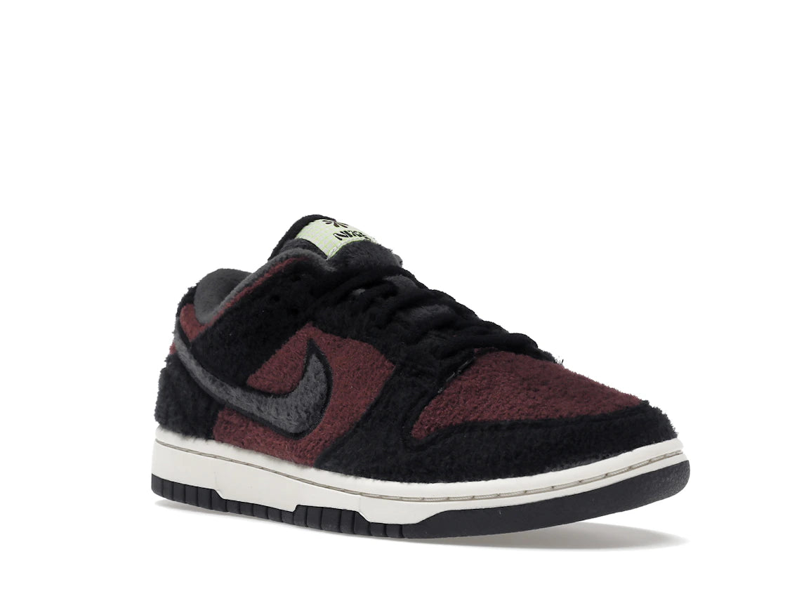 Nike Dunk Low SE Fleece Pack Burgundy Crush (Women's) - vue secondaire A