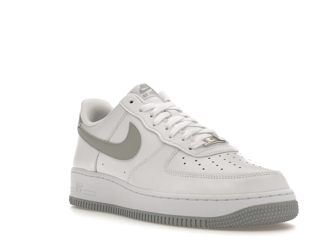 Nike Air Force 1 Low '07 White Light Smoke Grey - vue secondaire A